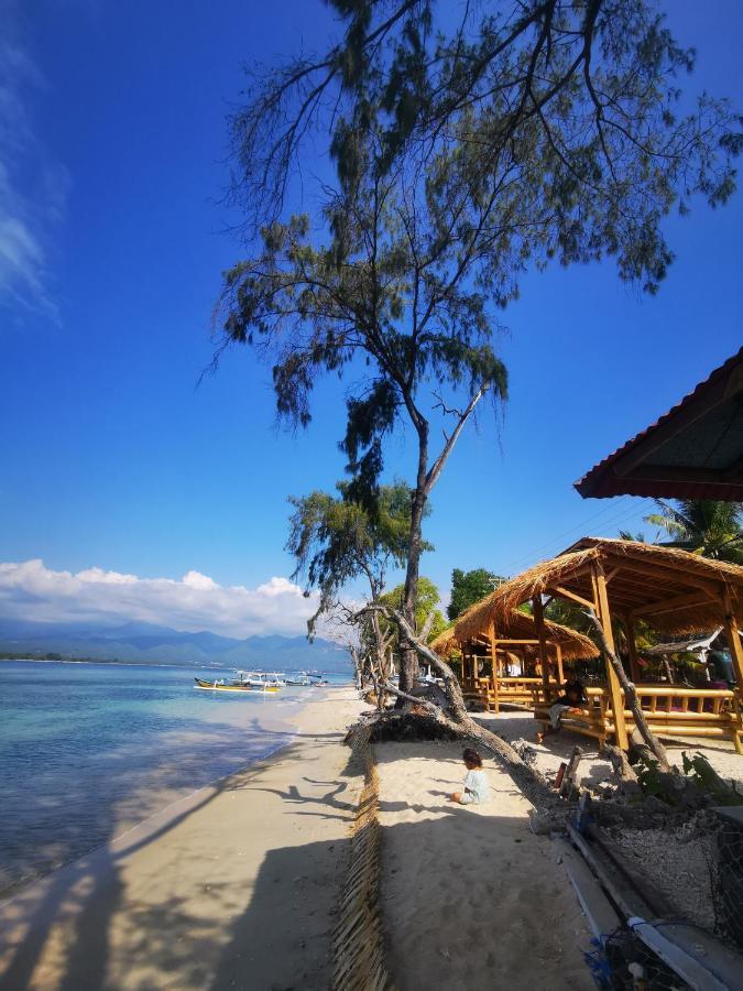 Abdi Fantastik Bed & Breakfast Gili Air Exterior photo